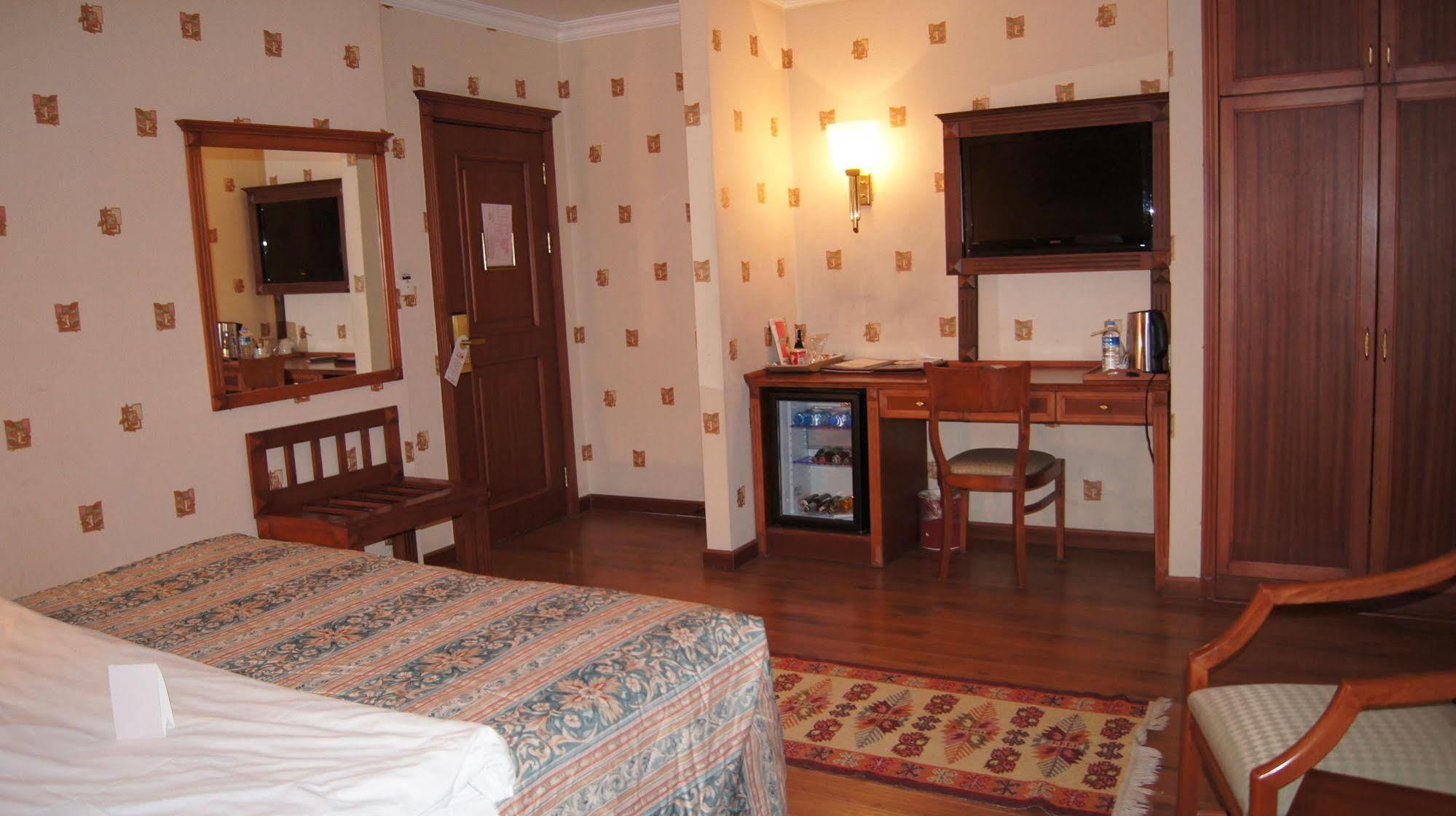 Elit Palas Hotel Анкара Екстериор снимка