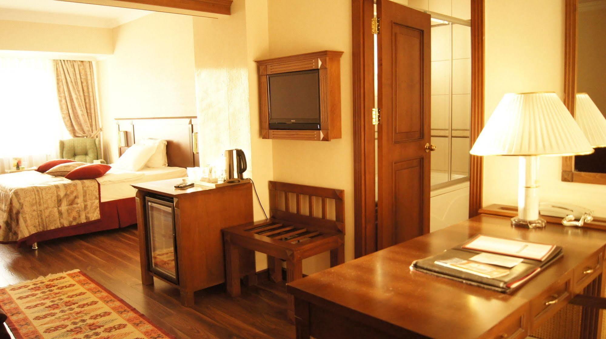 Elit Palas Hotel Анкара Екстериор снимка